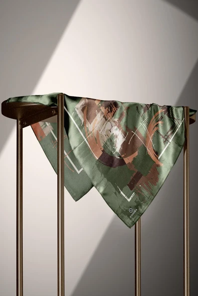 % 57 İPEK % 43 VİSKON Twill İpek Geometrik Desenli Çağla - Bakır Renkli 90x90 Eşarp Dikim Şekli : El Dikişi - Resim 4