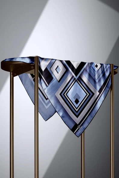 %100 Twill İpek Kare Desenli İndigo - Gri Renkli 90x90 Eşarp Kenar Dikiş Şekli El Dikişli - Resim 3