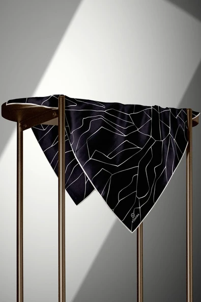 %100 Twill İpek Çizgi Desenli Siyah Krem Renkli 90x90 Eşarp Dikim Şekli : El Dikişi - Resim 4