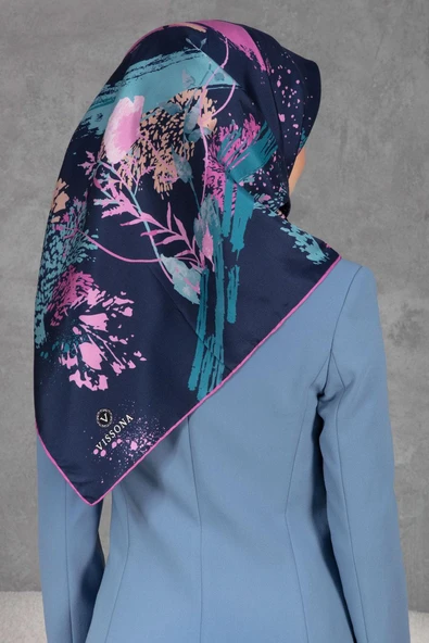 %100 Twill İpek Suluboya Çiçek Desenli Lacivert - Pembe Renkli 90x90 Eşarp Dikim Şekli : El Dikişi - Resim 5