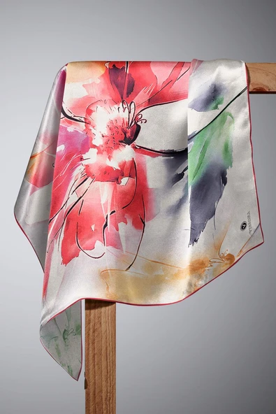 %100 Twill İpek Sulu Boya Çiçek Desenli Kırmızı - Fuşya Renkli 90x90 Eşarp Dikim Şekli : El Dikişi - Resim 6