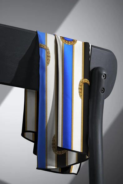 %100 Twill İpek Kemer Desenli Siyah - Saks Renkli 90x90 Eşarp Dikim Şekli : El Dikişi - Resim 3