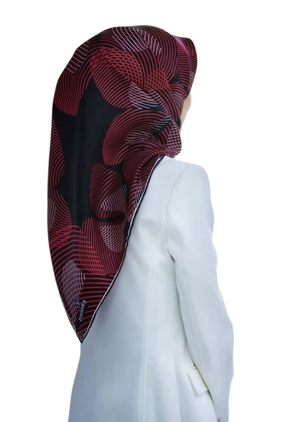 %100 Twill İpek Çizgili Çiçek Desenli Siyah - Bordo Renkli 90x90 Eşarp Dikim Şekli : El Dikişi ürün görseli