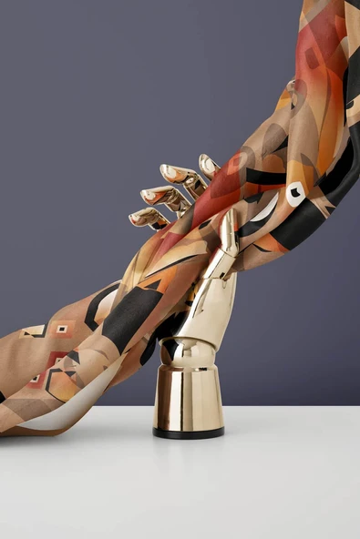 %100 Twill İpek Geometrik Desenli Taba - Bej Renkli 90x90 Eşarp Dikim Şekli : El Dikişi - Resim 3