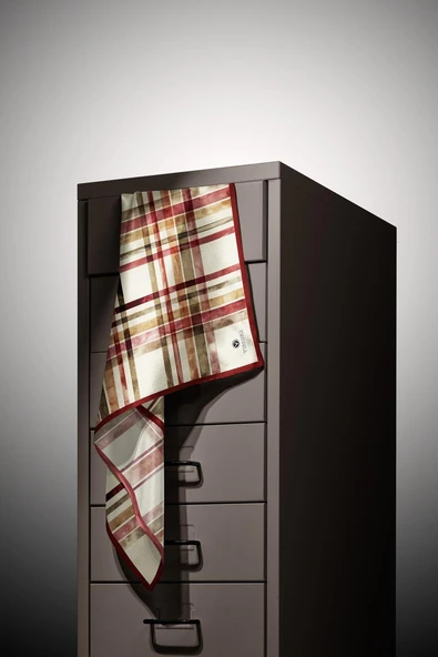 %100 Twill İpek Ekose Desenli Bordo - Haki Renkli 90x90 Eşarp Kenar Dikiş Şekli El Dikişli - Resim 4