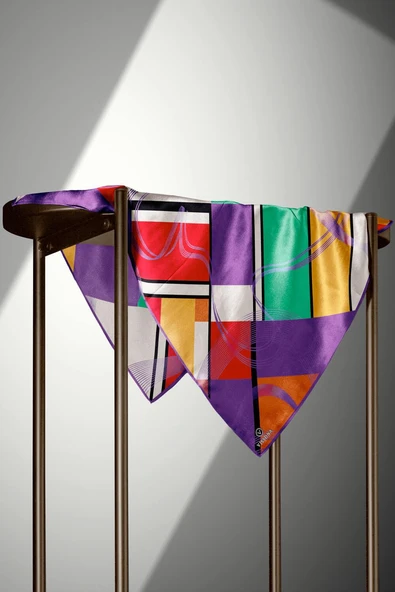 %100 Twill İpek Geometrik Desenli Mor - Kırmızı Renkli 90x90 Eşarp Dikim Şekli : El Dikişi - Resim 4