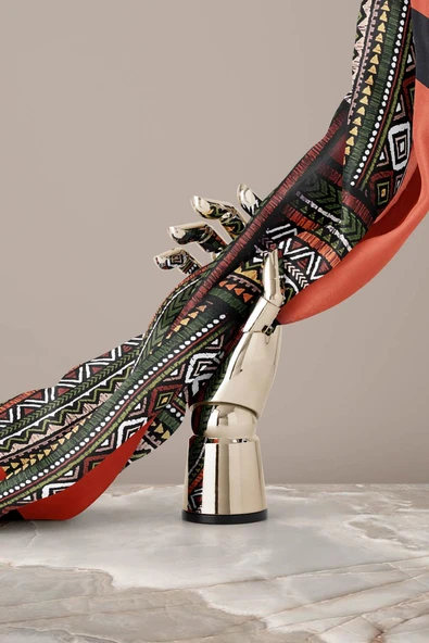 %100 Twill İpek Etnik Desenli Taba - Haki Renkli 90x90 Eşarp Dikim Şekli : El Dikişi - Resim 6