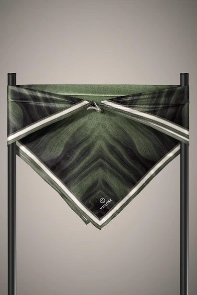 100% Twill İpek Monogram Desenli Haki Renkli 90x90 Dikim Şekli : El Dikişi Eşarp - Resim 5