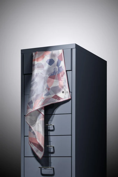 %100 Twill İpek Çiçek Desenli Pudra - Bebe Mavisi Renkli 90x90 Eşarp Dikim Şekli : El Dikişi - Resim 3