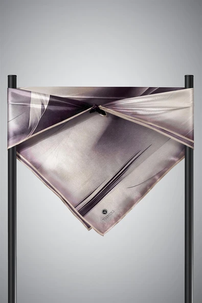 %100 Twill İpek Duman Desenli Bej Renkli 90x90 Eşarp Dikim Şekli : El Dikişi - Resim 5