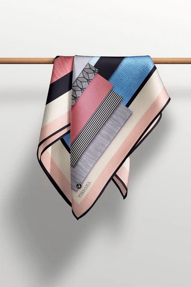 %100 Twill İpek Geometrik Desenli Bebe Mavisi - Pudra Renkli 90x90 Eşarp Dikim Şekli : El Dikişi - Resim 5