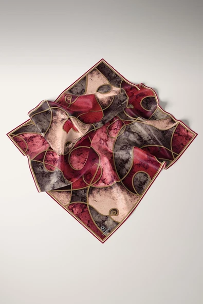 %100 Twill İpek Zincirli Mermer Desenli Bordo - Vizon Renkli 90x90 Eşarp Dikim Şekli : El Dikişi - Resim 6