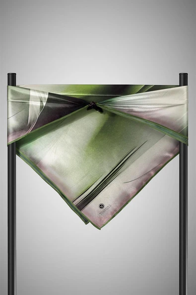 %100 Twill İpek Degrade Duman Haki Yeşili - Zümrüt Yeşili Renkli 90x90 Eşarp Dikim Şekli : El Dikişi - Resim 5