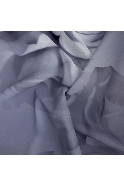 %100 Twill İpek Gül Desenli Gri - Gümüş Renkli 90x90 Eşarp Dikim Şekli : El Dikişi - Resim 6