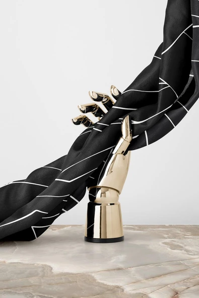 %100 Twill İpek Çizgi Desenli Siyah Krem Renkli 90x90 Eşarp Dikim Şekli : El Dikişi - Resim 5