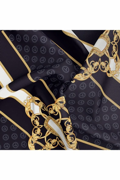 %100 Twill İpek Monogramlı Ve Barok Desenli Siyah - Gold Renkli 90x90 Eşarp Dikim Şekli : El Dikişi - Resim 6