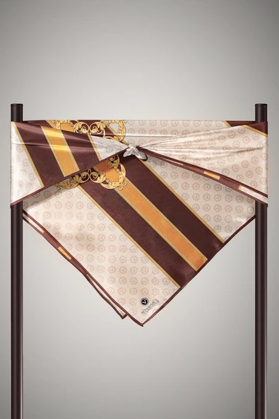 %100 Twill İpek Monogramlı Ve Barok Desenli Kahverengi - Bej Renkli 90x90 Eşarp Dikim Şekli : El Dikişi - Resim 4