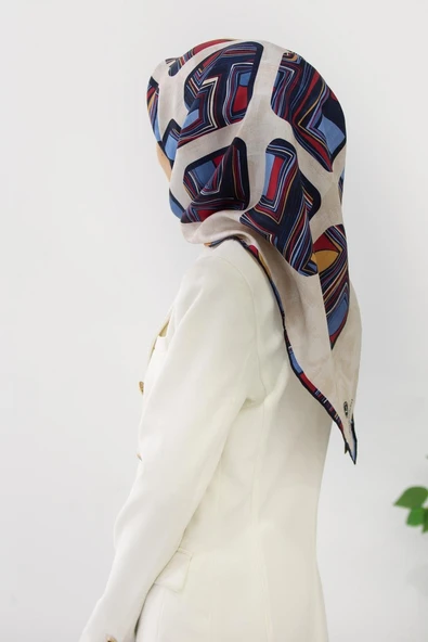 %100 Twill İpek Geometrik Kare Desenli Kırmızı - Lacivert Renkli 90x90 Eşarp Dikim Şekli : El Dikişi ürün görseli