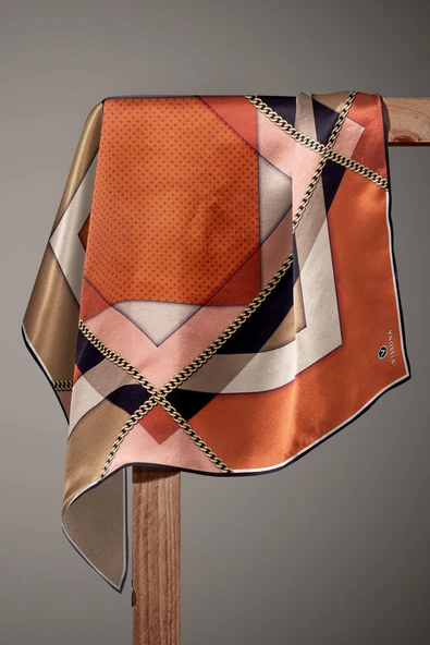 %100 Twill İpek Geometrik Desenli Bej - Taba Renkli 90x90 Eşarp Dikim Şekli : El Dikişi - Resim 5