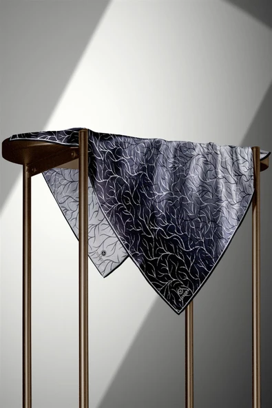 %100 Twill İpek Degrade Desenli Siyah Renkli 90x90 Eşarp Dikim Şekli : El Dikişi - Resim 4