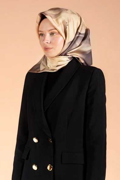 %100 Twill İpek Yaprak Desenli Bej Renkli 90x90 Eşarp Dikim Şekli : El Dikişi ürün görseli