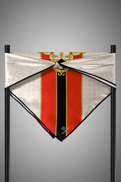 %100 Twill İpek Monogram Ve Barok Desenli Kırmızı - Krem Renkli 90x90 Eşarp Dikim Şekli : El Dikişi - Resim 3