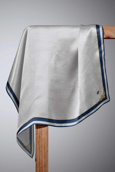 %100 Twill İpek Minik Motif Desenli Krem - Lacivert Renkli 90x90 Eşarp Dikim Şekli : El Dikişi - Resim 6