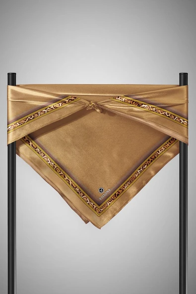 %100 Twill İpek Bordürü Leoparlı Düz Desenli Gold - Gold Renkli 90x90 Eşarp Dikim Şekli : El Dikişi - Resim 5