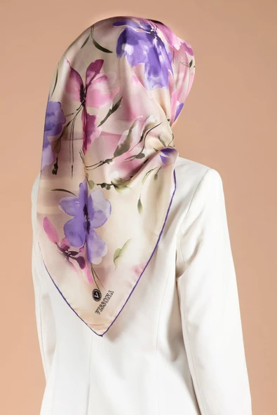 %100 Twill İpek Çiçek Desenli Mor - Pembe Renkli 90x90 Dikim Şekli : El Dikişi Eşarp - Resim 5