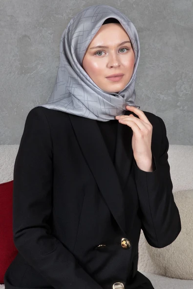 %100 Twill İpek Çizgi Desenli Gri Renkli 90x90 Eşarp Dikim Şekli : El Dikişi - Resim 3