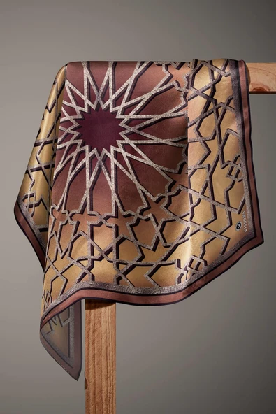 %100 Twill Türk Motifi  Desenli Camel - Bej Renkli 90x90 Eşarp Dikim Şekli: El Dikişi - Resim 5