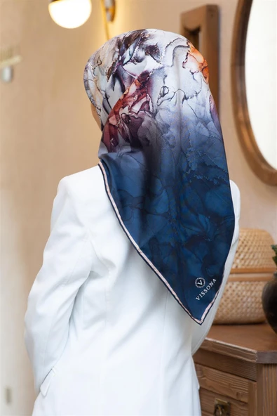 %100 Twill İpek Duman Desenli Lacivert Renkli 90x90 Eşarp Dikim Şekli : El Dikişi ürün görseli