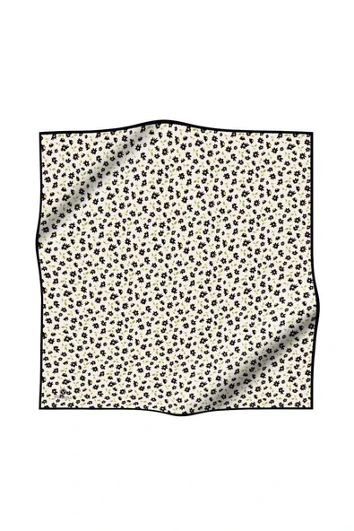 %100 Twill İpek Papatya Desenli Krem - Siyah Renkli 90x90 Eşarp Dikim Şekli : El Dikişi - Resim 2