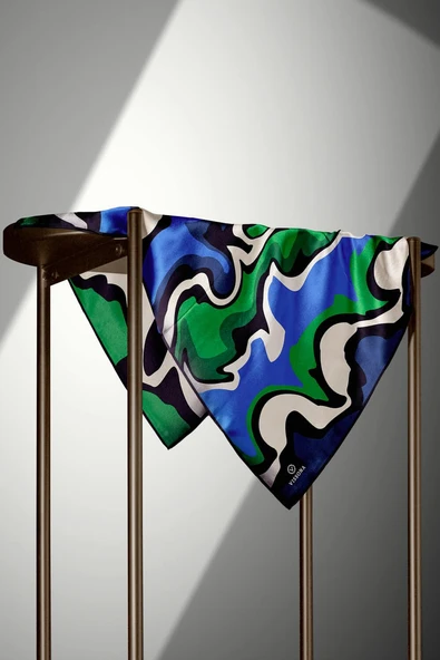 % 57 İPEK % 43 VİSKON Twill İpek Dalga Desenli Saks - Zümrüt Yeşili Renkli 90x90 Dikim Şekli : El Dikişi Eşarp - Resim 5