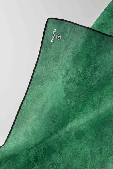 % 57 İPEK % 43 VİSKON Twill İpek Doku Desenli Zümrüt Yeşili Renkli 90x90 Eşarp Dikim Şekli : El Dikişi - Resim 4