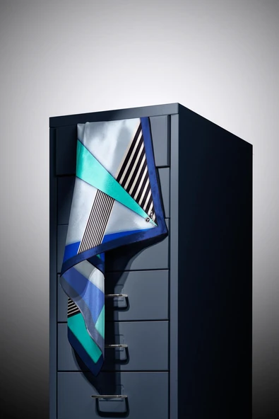 %100 Twill İpek Çizgili ve Geometrik Desenli Saks - Mint Yeşili Renkli 90x90 Eşarp Dikim Şekli : El Dikişi - Resim 5