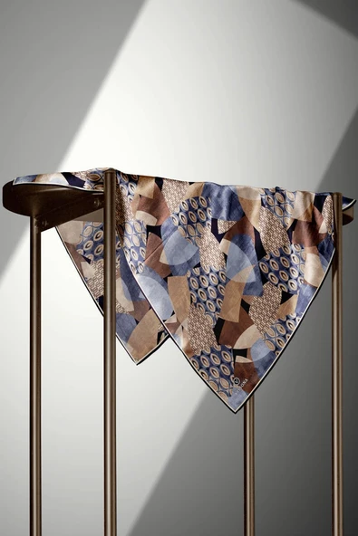%100 Twill İpek Geometrik Desenli Gri - Sütlü Kahve Renkli 90x90 Eşarp Eşarp Kenar Dikiş Şekli El Dikişli - Resim 4