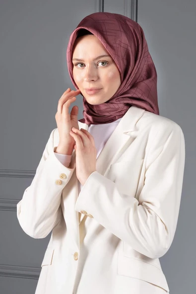 %100 Twill İpek Çizgi Desenli Gül Kurusu Renkli 90x90 Eşarp Dikim Şekli : El Dikişi ürün görseli