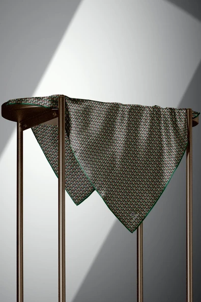 %100 Twill İpek Çizgi Desenli Siyah - Petrol Yeşili Renkli 90x90 Eşarp Dikim Şekli : El Dikişi - Resim 4