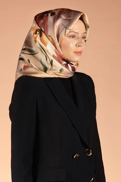 %100 Twill İpek Çiçek Desenli Gold - Taba Renkli 90x90 Dikim Şekli : El Dikişi Eşarp - Resim 2