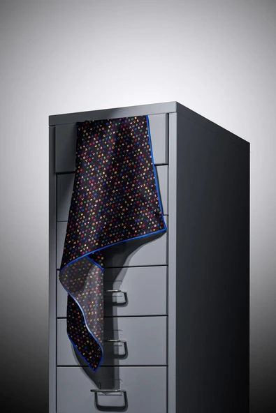 %100 Twill İpek Çıtır Motif Desenli Siyah - Saks Renkli 90x90 Eşarp Dikim Şekli : El Dikişi - Resim 6