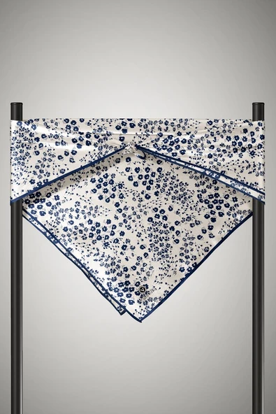 %100 Twill İpek Çıtır Çiçek Desenli Krem - Lacivert Renkli 90x90 Eşarp Dikim Şekli : El Dikişi - Resim 4