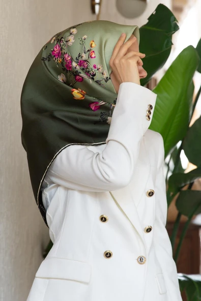 %100 Twill İpek Sonsuz Çiçek Desenli Haki Renkli 90x90 Eşarp Dikim Şekli : El Dikişi ürün görseli 1