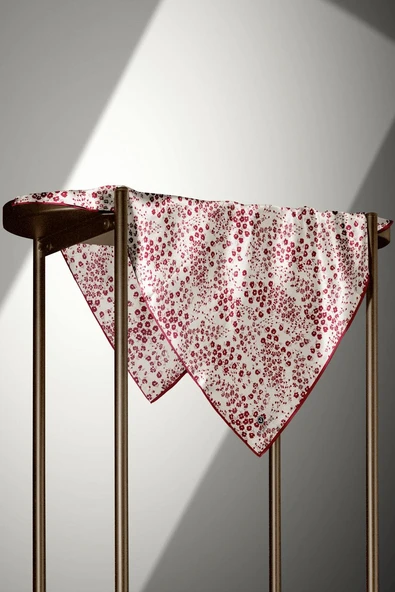 %100 Twill İpek Çıtır Çiçek Desenli Krem - Bordo Renkli 90x90 Eşarp Dikim Şekli : El Dikişi - Resim 3