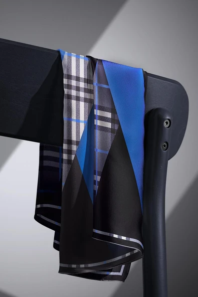 % 57 İPEK % 43 VİSKON Twill İpek Ekose Desenli Saks - Siyah Renkli 90x90 Eşarp Dikim Şekli : El Dikişi - Resim 6