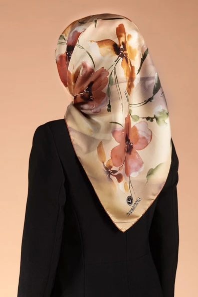 %100 Twill İpek Çiçek Desenli Gold - Taba Renkli 90x90 Dikim Şekli : El Dikişi Eşarp - Resim 5