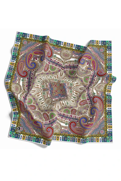 Kristal Şal Desenli Beyaz Renkli 90x90 Eşarp (İpek İçermez) Dikim Şekli : El Dikişi ürün görseli 1