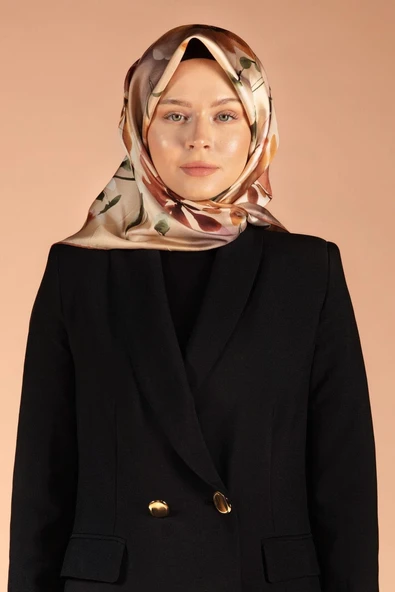 %100 Twill İpek Çiçek Desenli Gold - Taba Renkli 90x90 Dikim Şekli : El Dikişi Eşarp ürün görseli