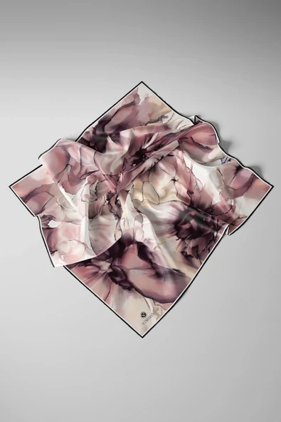 % 57 İPEK % 43 VİSKON Twill İpek Batik Çiçek Desenli Pudra - Bej Renkli 90x90 Eşarp Kenar Dikiş Şekli El Dikişli - Resim 4