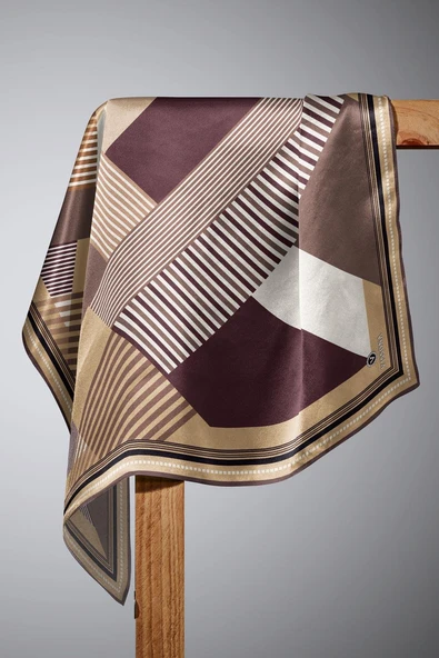 %100 Twill İpek Geometrik Desenli Gold - Kahverengi Renkli 90x90 Eşarp Dikim Şekli : El Dikişi - Resim 6